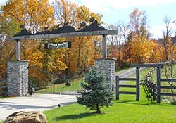 Longhorn Hideaway Entry